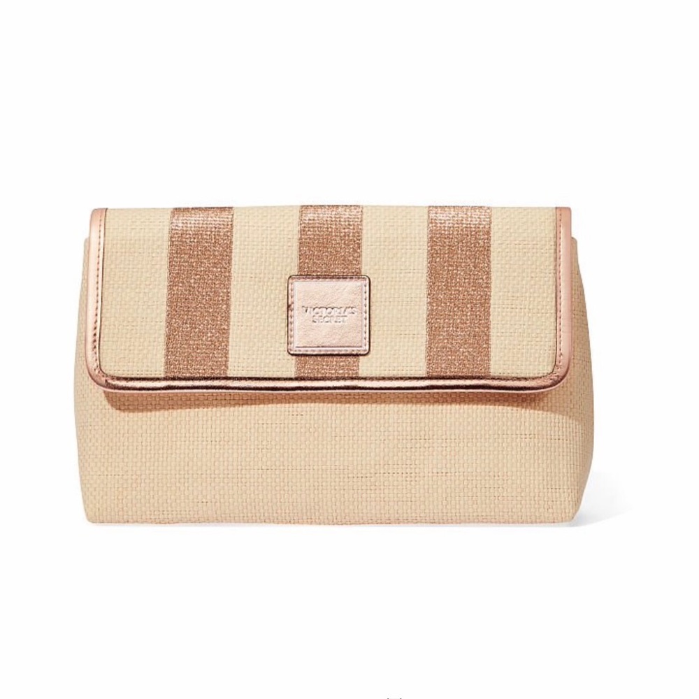 NWT VICTORIA SECRET MAGNETIC CLOSURE CLUTCH